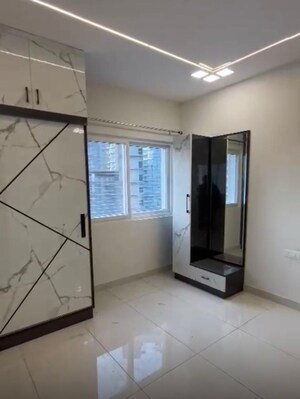 Room in 3 BHK Apartment at Prestige Beverly Hills, Kokapet – for Rent
