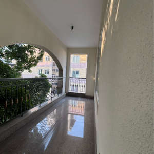 Building Lobby in 4 BHK Builder Floor at Green Park – for Sale