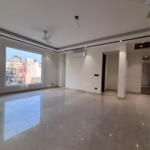 4 BHK + Pooja Room,Servant Room 300 Sq.Yd. Builder Floor in Green Park