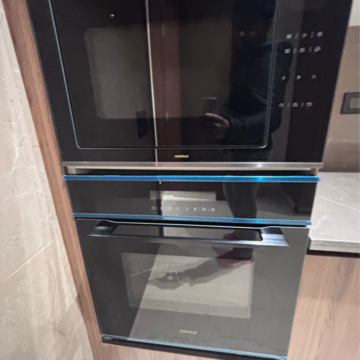 Furnished Amenities in 4 BHK Builder Floor at Green Park – for Sale