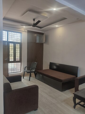 Living Room in 2 BHK Builder Floor at Ashoka Enclave Faridabad, Sector 34 – for Rent