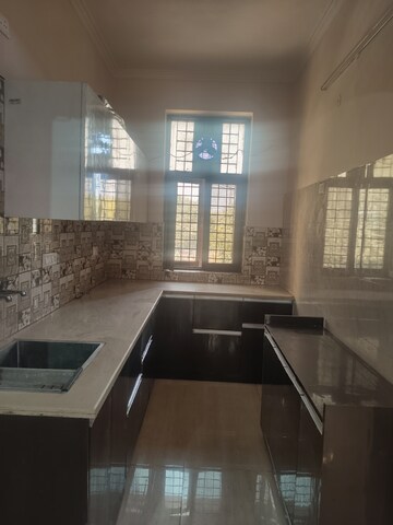 Kitchen in 2 BHK Builder Floor at Ashoka Enclave Faridabad, Sector 34 – for Rent