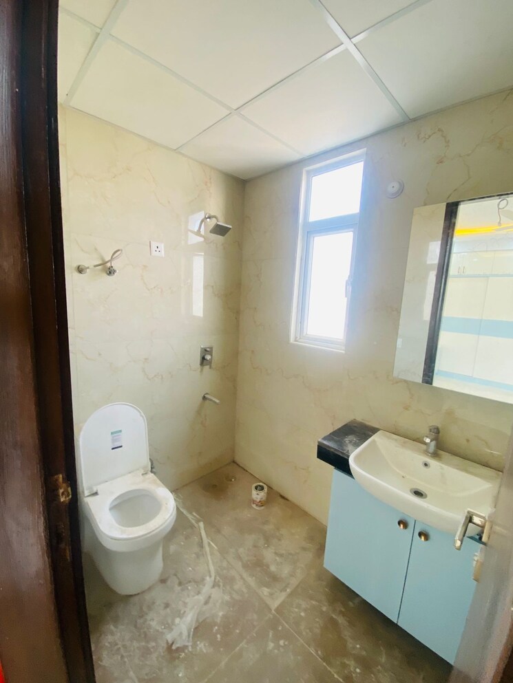 Bathroom, sector 89 3.5 Bedroom 1495 Sq.Ft. Builder Floor In Sector 89 Gurgaon 9697024