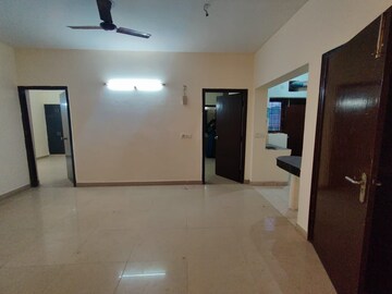 Room in 3 BHK Builder Floor at SS Mayfield Gardens, Sector 51 – for Rent