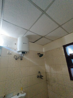 Bathroom in 3 BHK Builder Floor at SS Mayfield Gardens, Sector 51 – for Rent