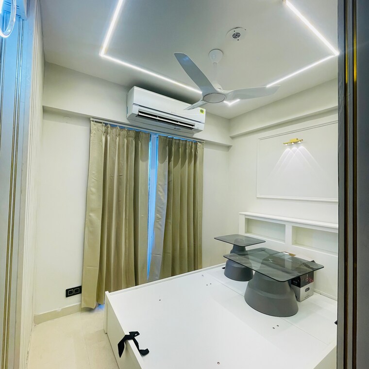 Team Area, signature-global-prime 2.5 Bedroom 900 Sq.Ft. Apartment In Sector 63a Gurgaon 9697053