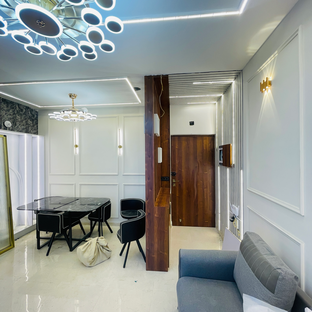 2.5 BHK + Servant Room,Extra Room 900 Sq.Ft. Apartment in Signature Global Prime