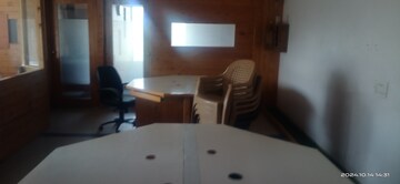  Office Space For Rent in Old Padra Road