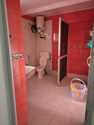 Bathroom in 2.5 BHK Apartment at Mayur Vihar – for Sale