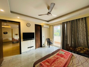 Bedroom in 3 BHK Builder Floor at Kohli One Malibu Town, Sector 47 – for Rent