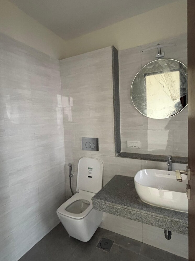 Bathroom, yashodham-business-premises 1 Bedroom 420 Sq.Ft. Apartment In Goregaon East Mumbai 9697101