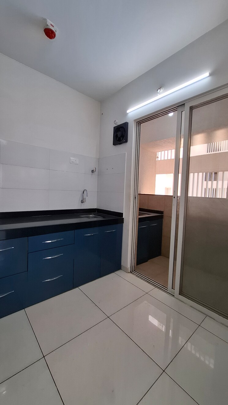 Kitchen, vj-yashone-infinitee 2 Bedroom 1002 Sq.Ft. Apartment In Tathawade Pune 9697121