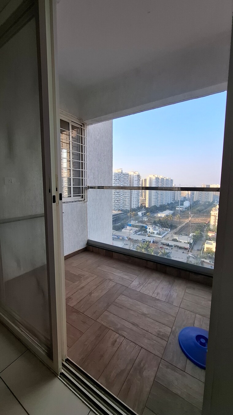 Balcony, vj-yashone-infinitee 2 Bedroom 1002 Sq.Ft. Apartment In Tathawade Pune 9697121