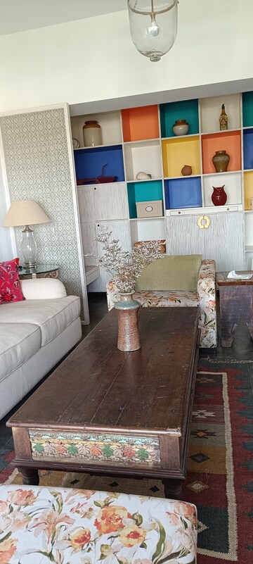 2 BHK Apartment For Rent in Juhu Trishul, Juhu