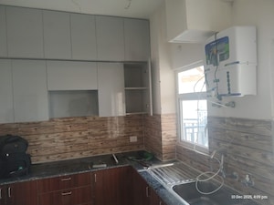 Kitchen in 1.5 BHK Apartment at Amrapali Dream Valley, Tech Zone 4 Greater Noida – for Rent