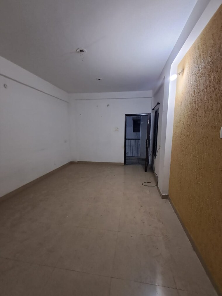 Room, shankarpur 2 Bedroom 1050 Sq.Ft. Apartment In Shankarpur Nagpur 9697135