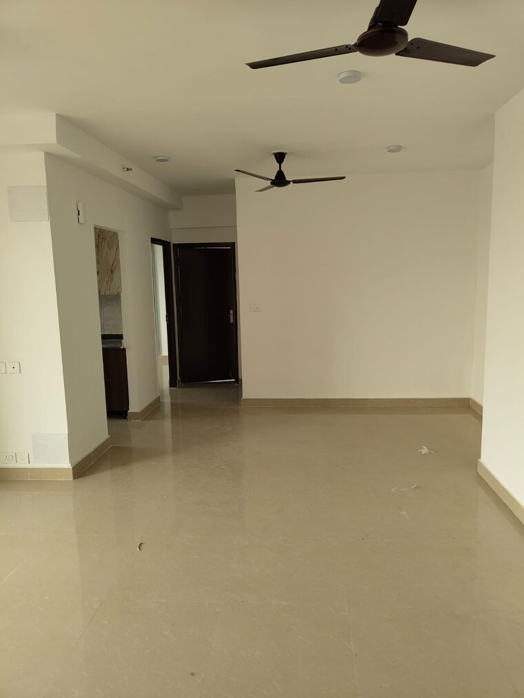 Room, amrapali-centurian-park 3 Bedroom 1676 Sq.Ft. Apartment In Tech Zone 4 Greater Noida Greater Noida 9697132