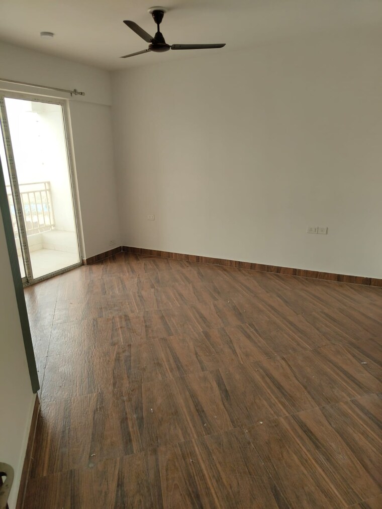 Room, amrapali-centurian-park 3 Bedroom 1676 Sq.Ft. Apartment In Tech Zone 4 Greater Noida Greater Noida 9697132