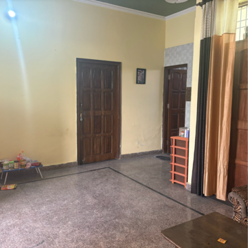 Room in 1 BHK Penthouse at Sector 02 – for Rent