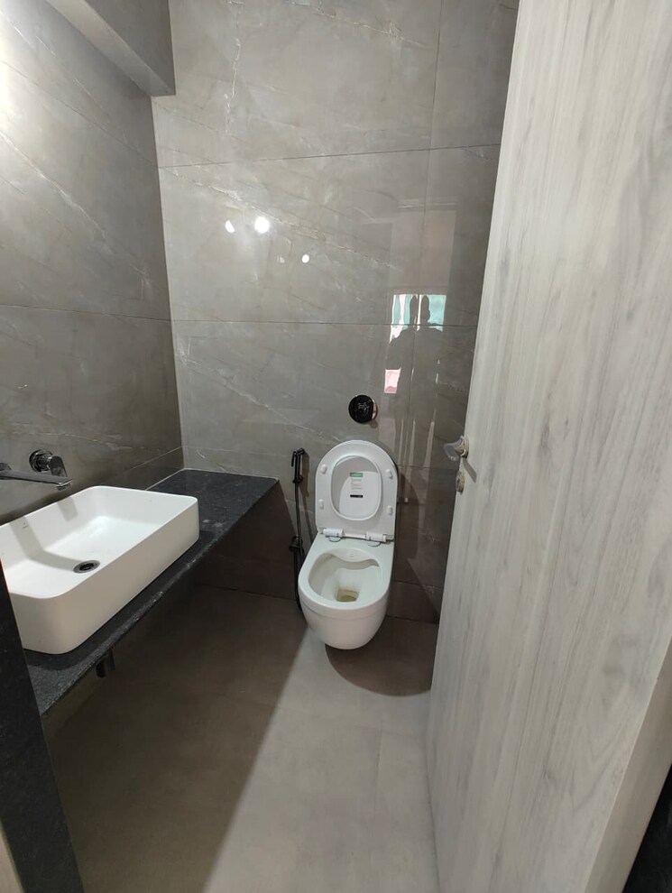 Bathroom, punawale 2 Bedroom 801 Sq.Ft. Apartment In Punawale Pune 9697144