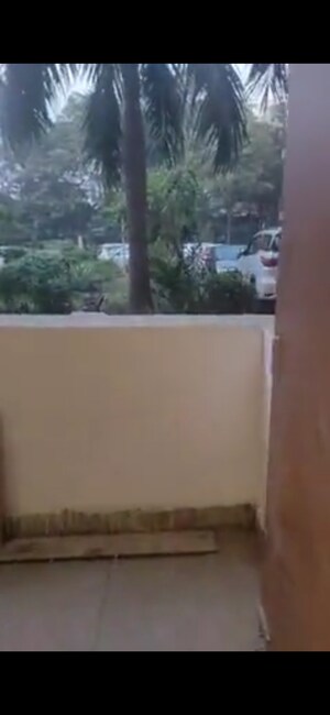 Swimming Pool in 2.5 BHK Apartment at Varun Apartment Noida, Sector 62 – for Sale