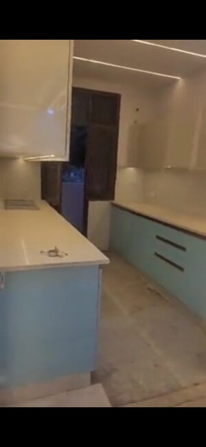 Kitchen in 2.5 BHK Apartment at Varun Apartment Noida, Sector 62 – for Sale