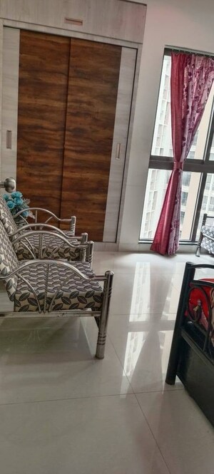 Staircase in 3 BHK Apartment at Thane West – for Rent