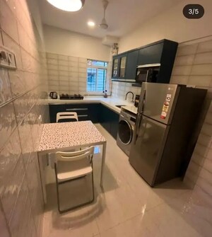 Master Bedroom in 1 BHK Apartment at Lokhandwala Complex, Andheri West – for Rent