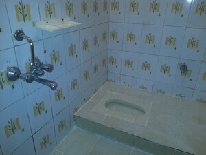 Bathroom in 1 BHK Independent House at Rt Nagar – for Rent