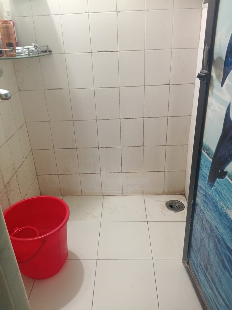 Bathroom, highway-park-apartment 1.5 Bedroom 550 Sq.Ft. Apartment In Kandivali East Mumbai 9697237