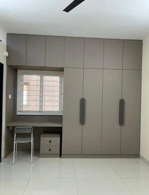 Room in 2 BHK Apartment at My Home Sayuk, Tellapur – for Rent