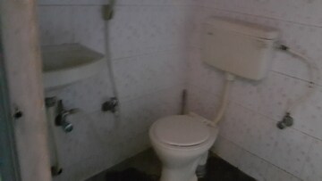 Bathroom in 1 BHK Independent House at Rt Nagar – for Rent