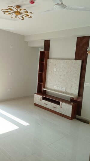 3 BHK Apartment For Rent in Eldeco Live By The Greens, Sector 150