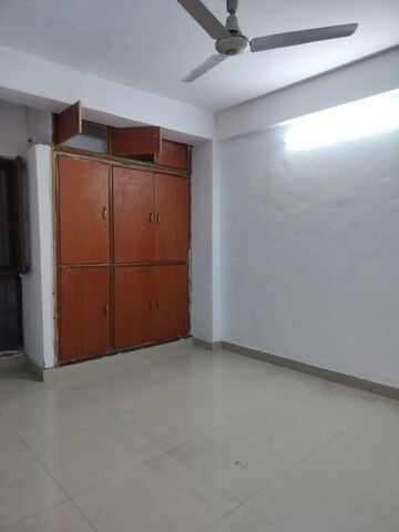 1 BHK Apartment For Rent in Molarband
