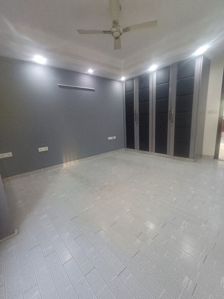 Master Bedroom, kalkaji 3 Bedroom 2200 Sq.Ft. Builder Floor In Kalkaji Delhi 9697332