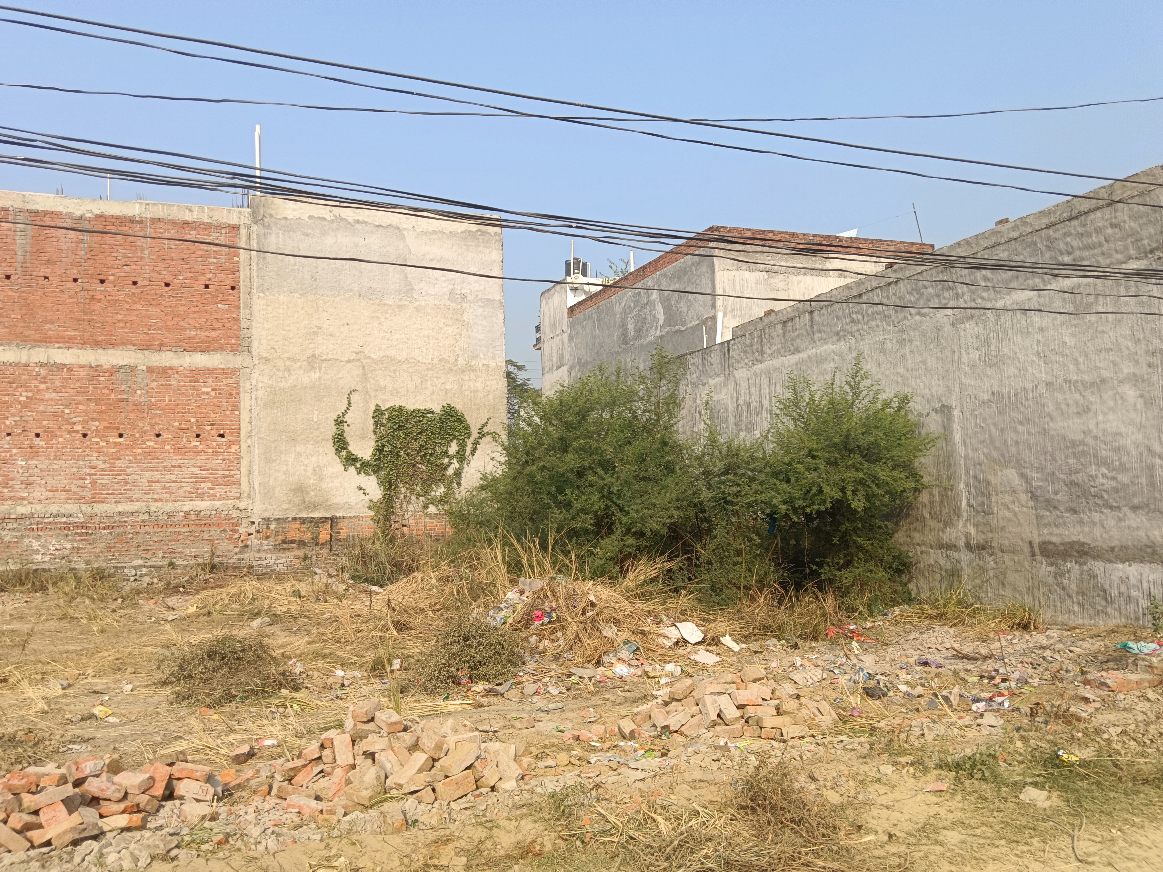Land For Sale in Commercial Plot Available