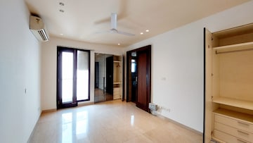 Room in 4 BHK Builder Floor at Vasant Vihar – for Sale