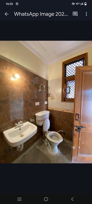 Bathroom in 1.5 BHK Builder Floor at Novel Homes, Sector 49 – for Rent