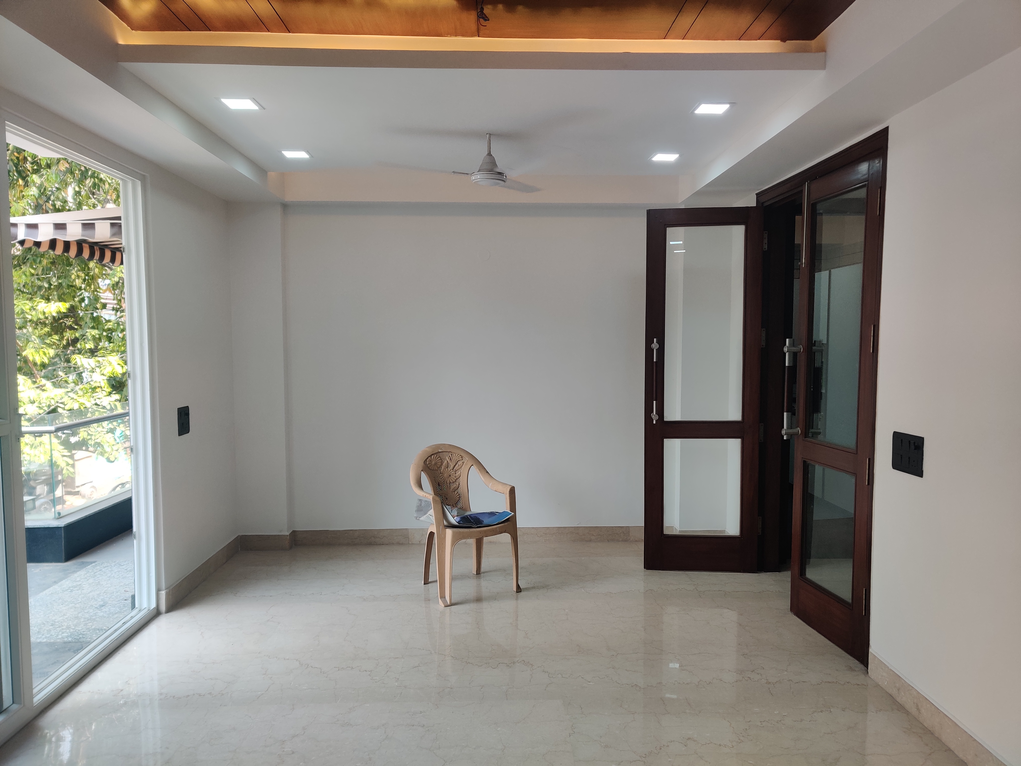 3 BHK + Servant Room Builder Floor For Sale in Safdarjung Enclave