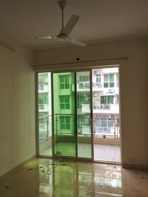 Room in 2 BHK Apartment at Gaur City 2 - 14th Avenue, Sector 16c Greater Noida – for Sale