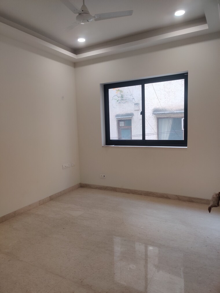 Room, green park 3 Bedroom 1500 Sq.Ft. Builder Floor In Green Park Delhi 9697397