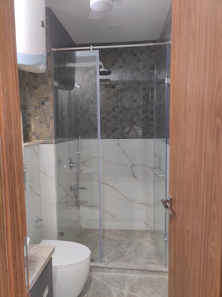 undefined, green park 3 Bedroom 1500 Sq.Ft. Builder Floor In Green Park Delhi 9697397