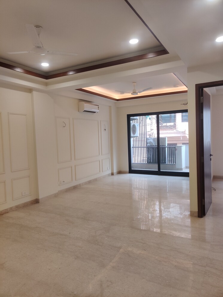 undefined, green park 3 Bedroom 1500 Sq.Ft. Builder Floor In Green Park Delhi 9697397