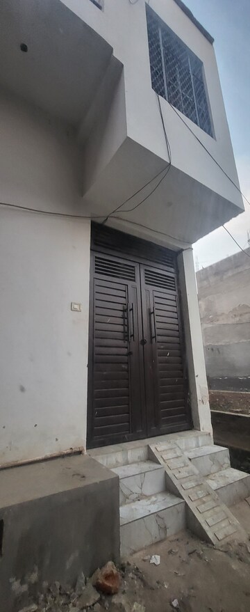  Plot For Sale in Dlf Ankur Vihar