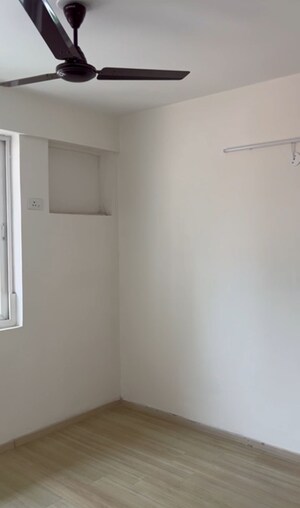 Room in 3.5 BHK Apartment at Dlf New Town Heights, Rajarhat New Town – for Sale