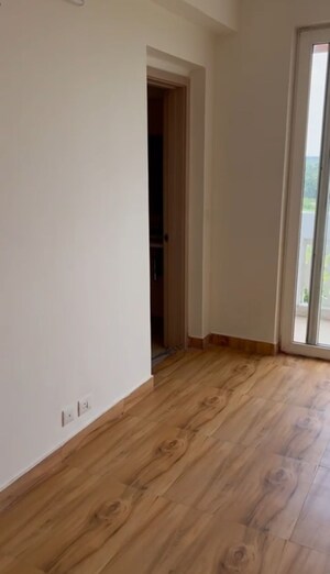 Room in 3.5 BHK Apartment at Dlf New Town Heights, Rajarhat New Town – for Sale