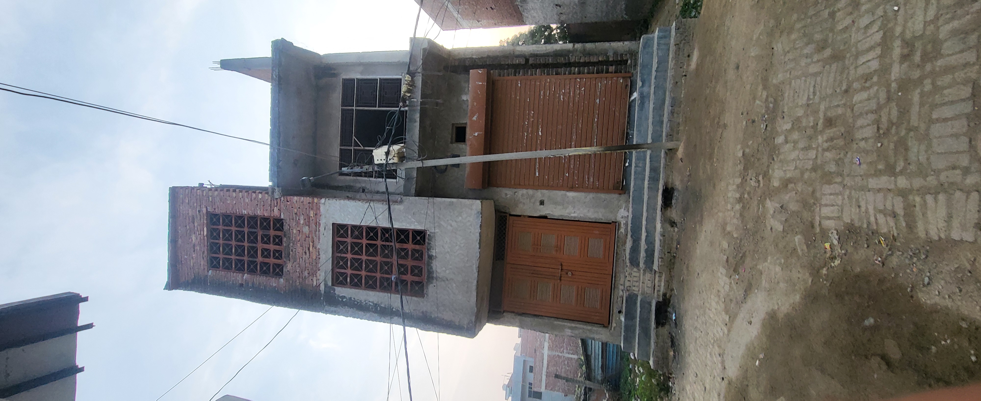Plot For Sale in Dlf Ankur Vihar