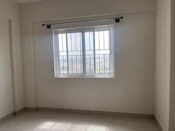 Room in 3 BHK Apartment at Monarch Aqua, Kr Puram – for Sale