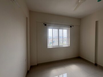 Room in 3 BHK Apartment at Monarch Aqua, Kr Puram – for Sale