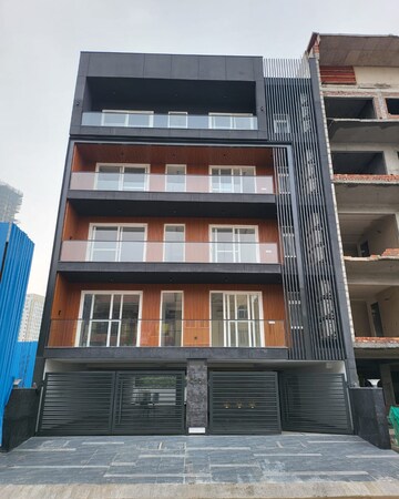 2.5 BHK Builder Floor – Exterior View View at Emaar MGF Emerald Hills, Sector 65 - for Rent